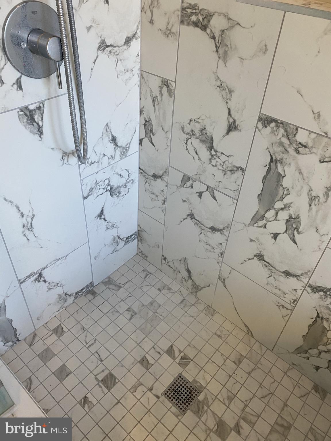 NEW TOWN MEADOWS - Residential