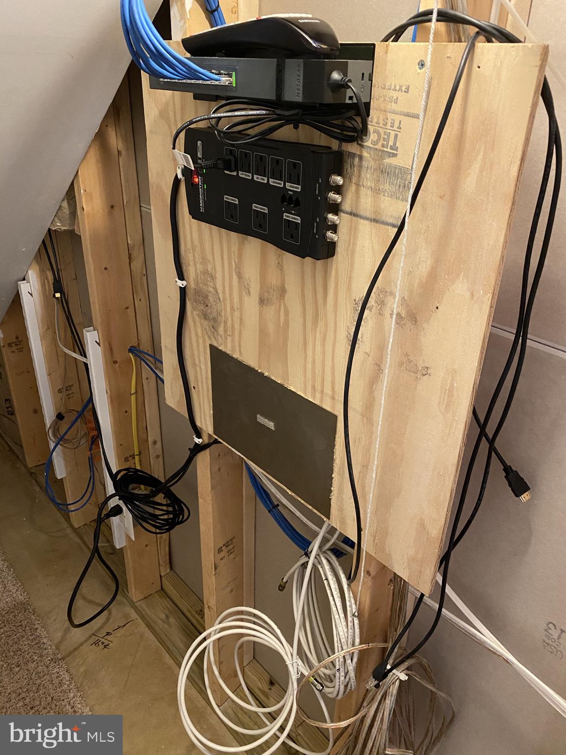 NEW TOWN MEADOWS - Residential