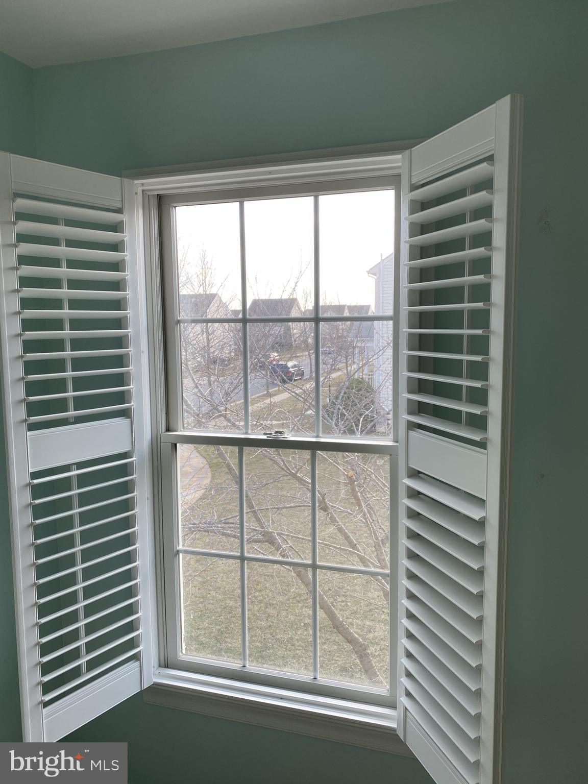 NEW TOWN MEADOWS - Residential