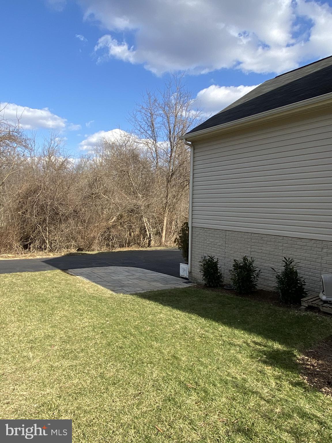 NEW TOWN MEADOWS - Residential