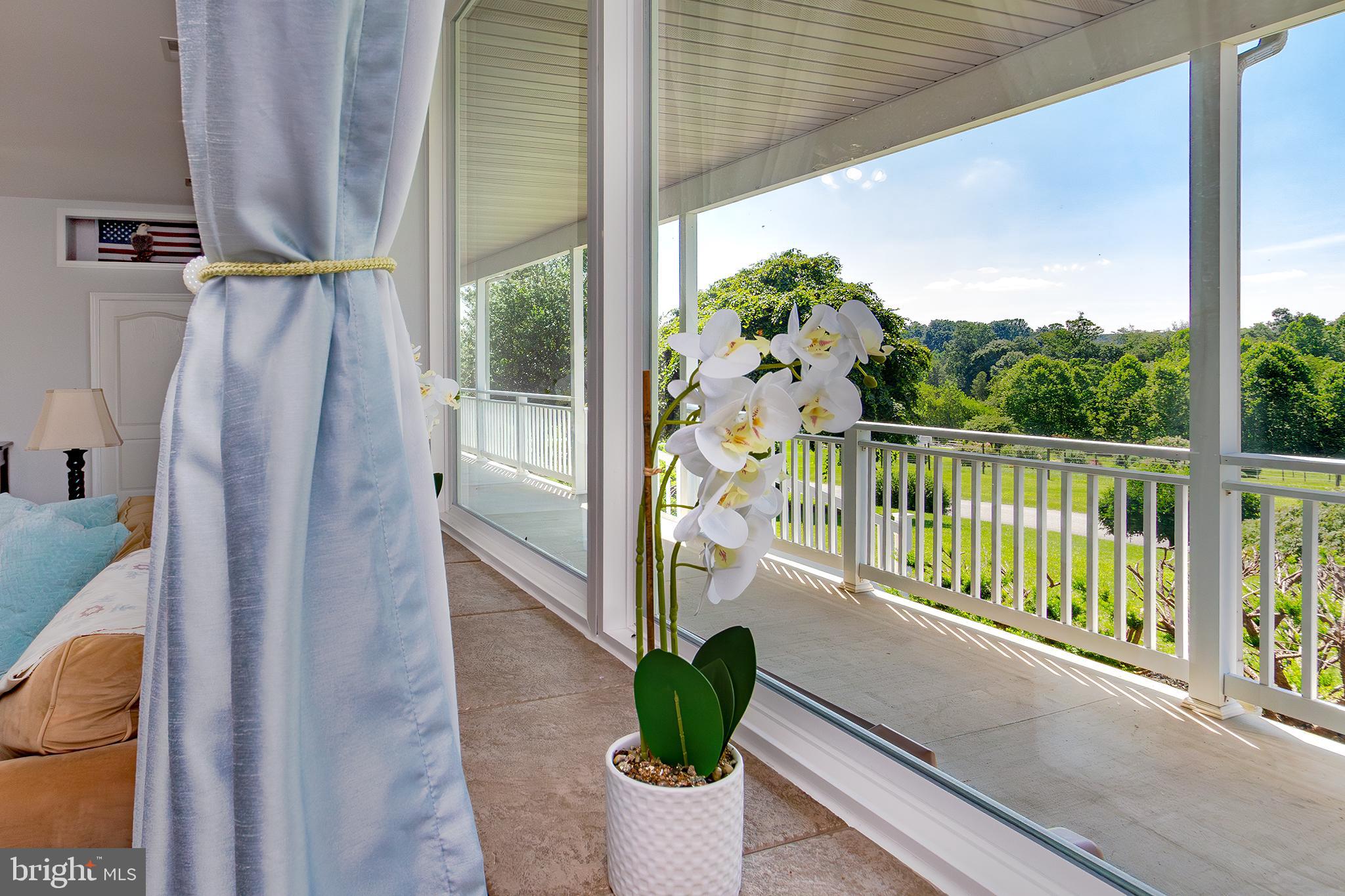 FREELAND - Residential