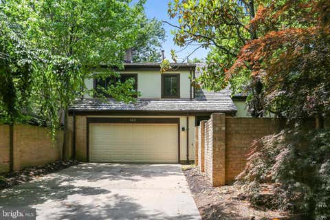 Photo of 6313 Swords Way, BETHESDA, MD 20817 (MLS # MDMC2237724)