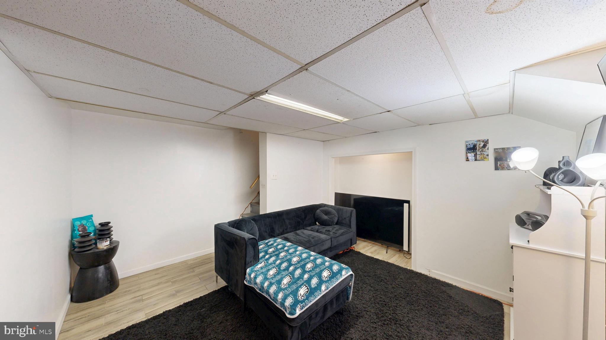 MAYFAIR (WEST) - Residential Income