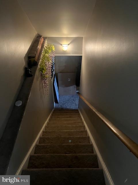 UPLAND ESTATES - Residential