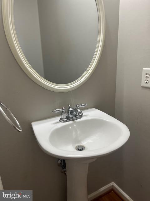 UPLAND ESTATES - Residential