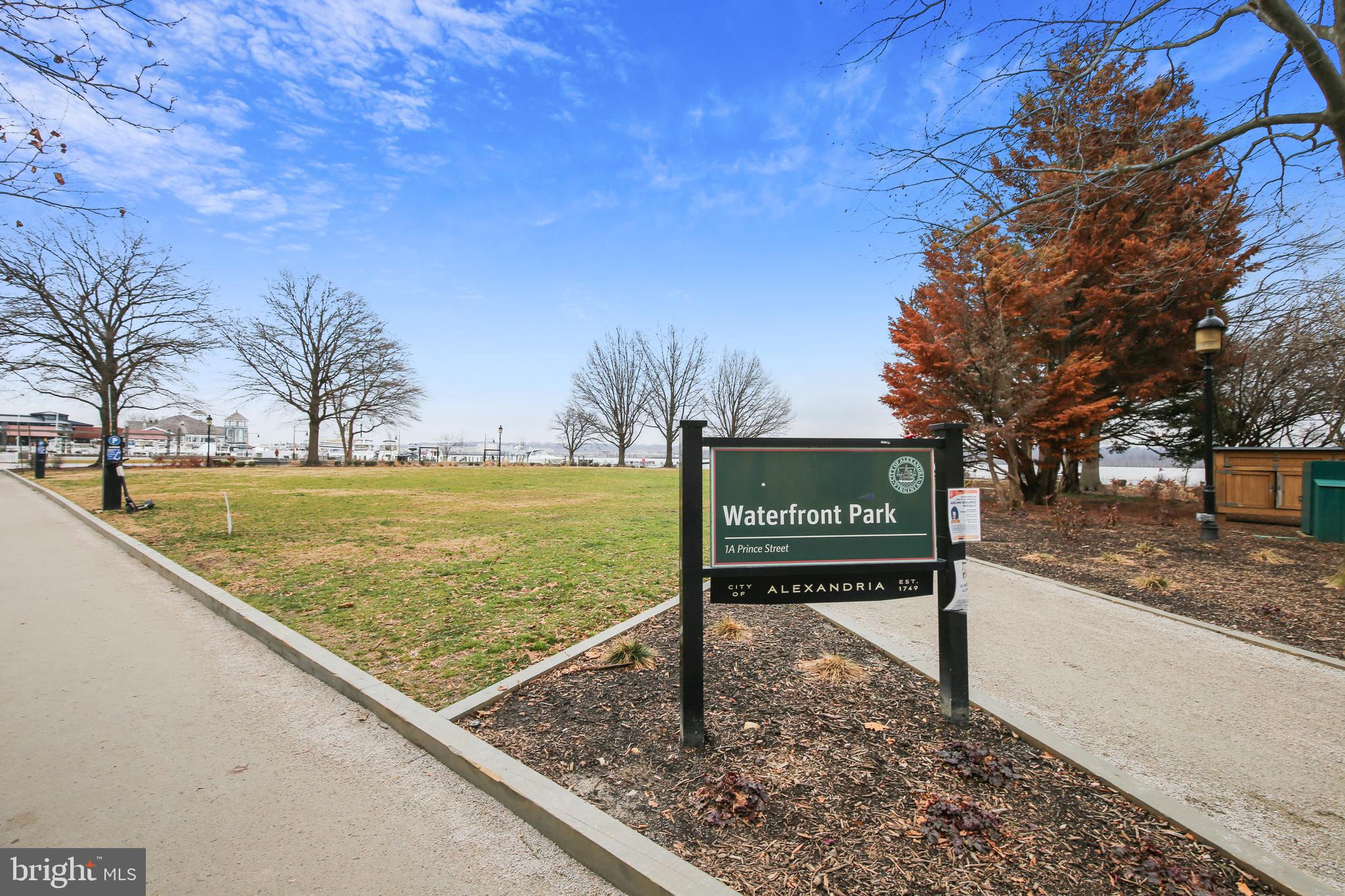 LIBERTY ROW - Residential