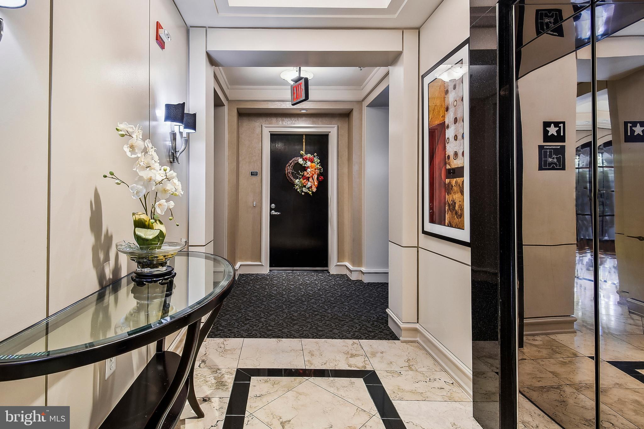 LIBERTY ROW - Residential