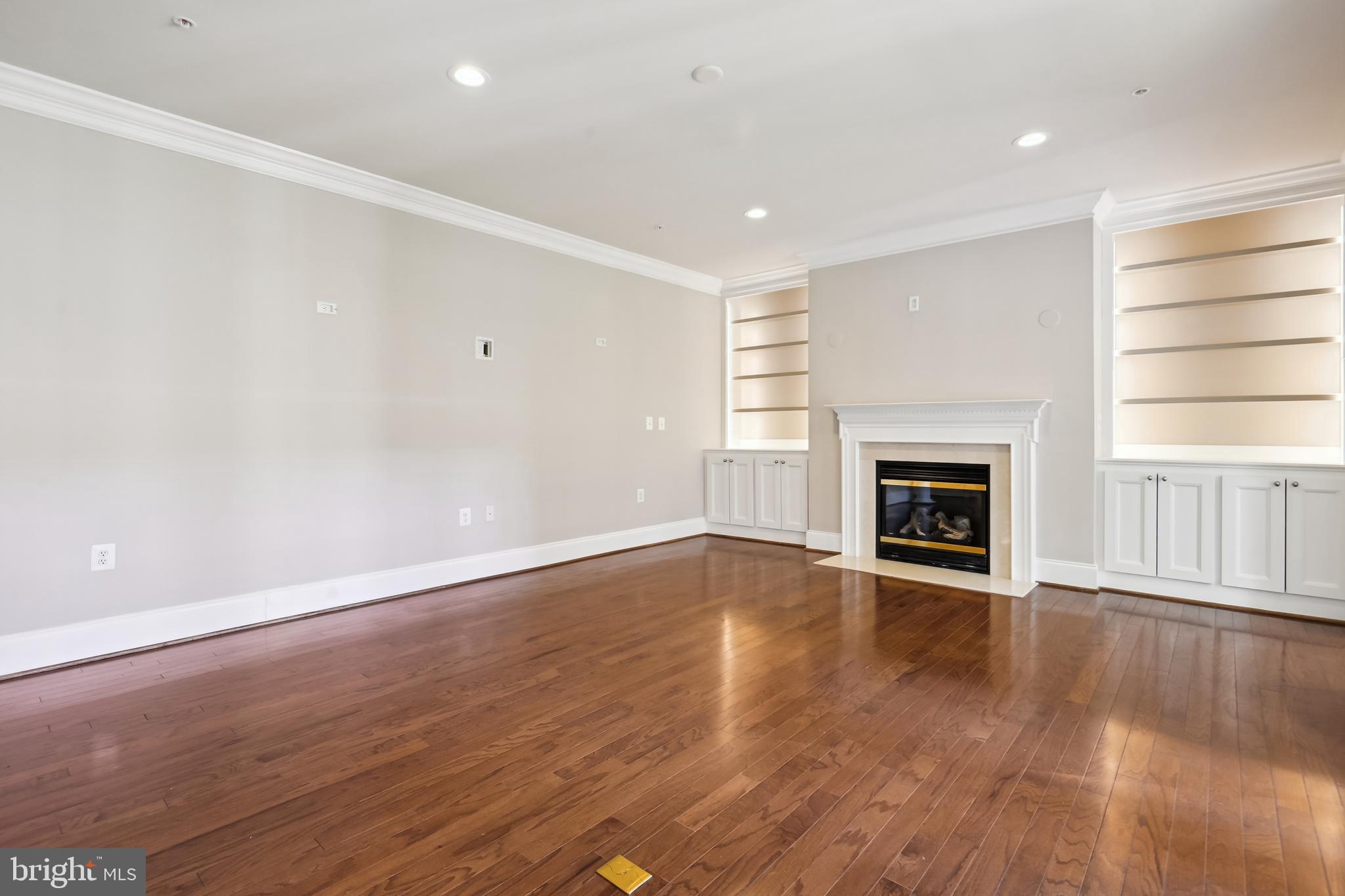 LIBERTY ROW - Residential