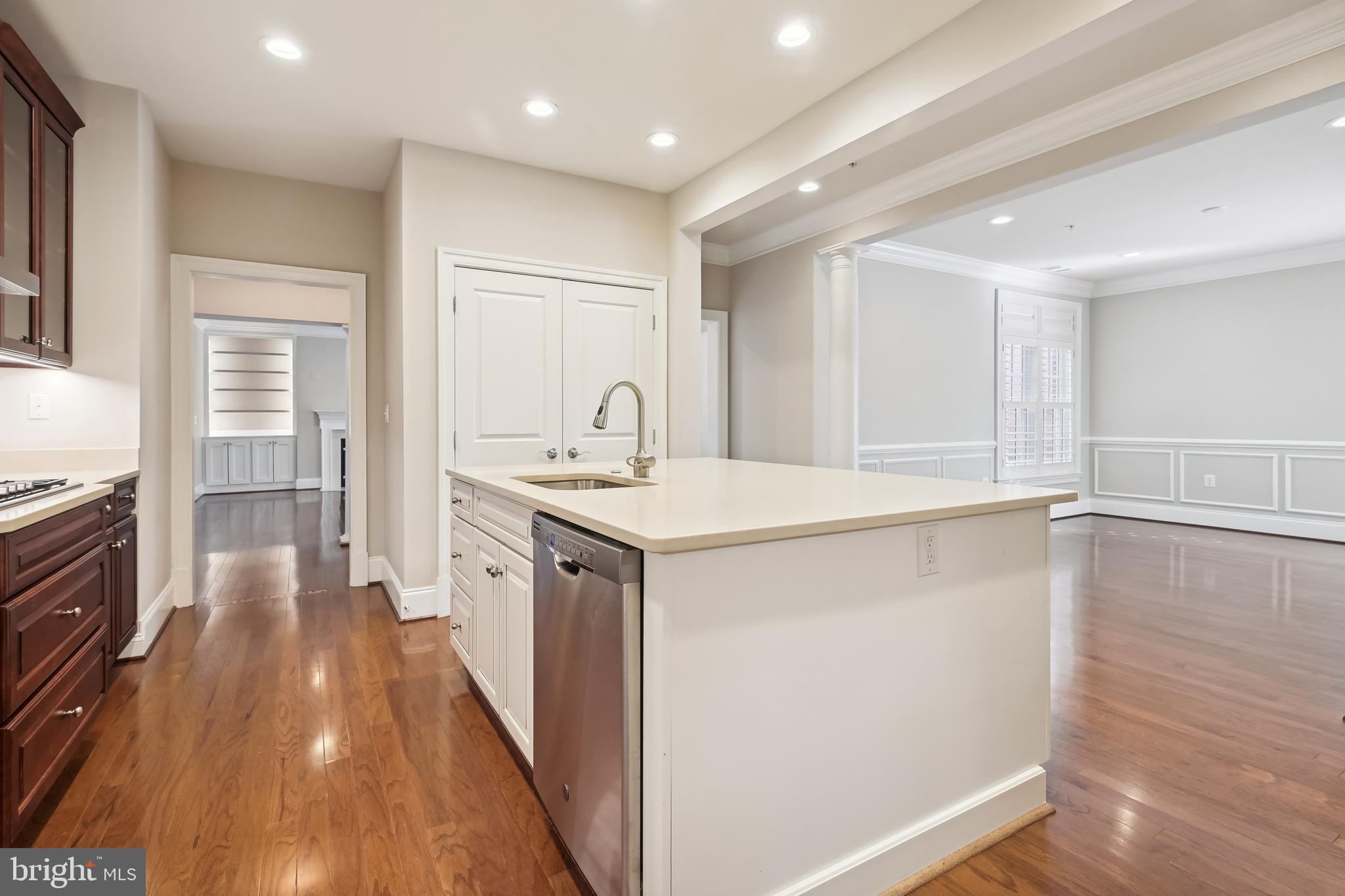 LIBERTY ROW - Residential