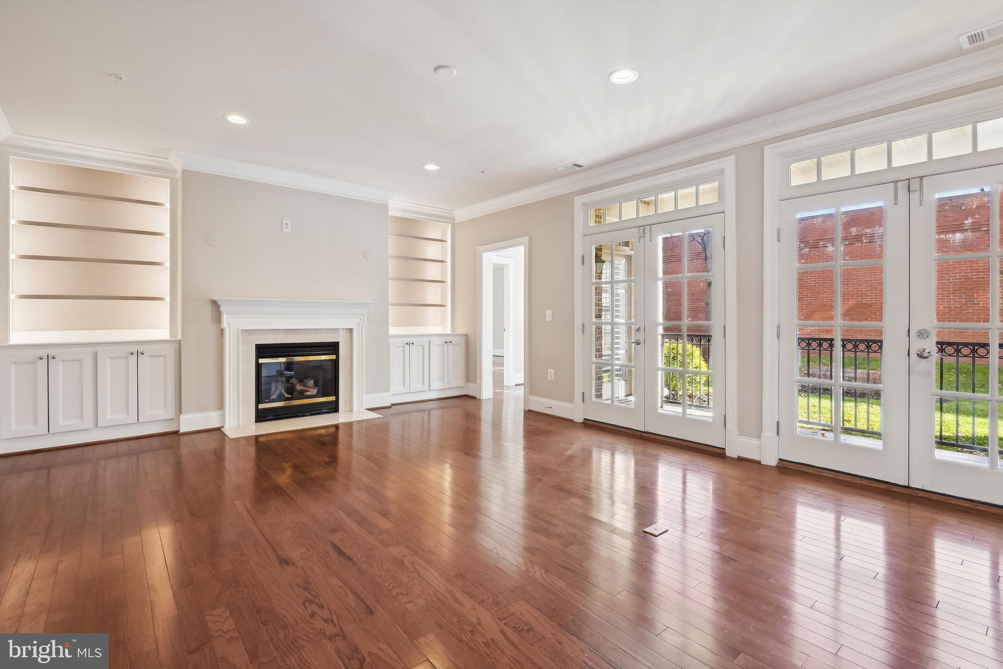 LIBERTY ROW - Residential