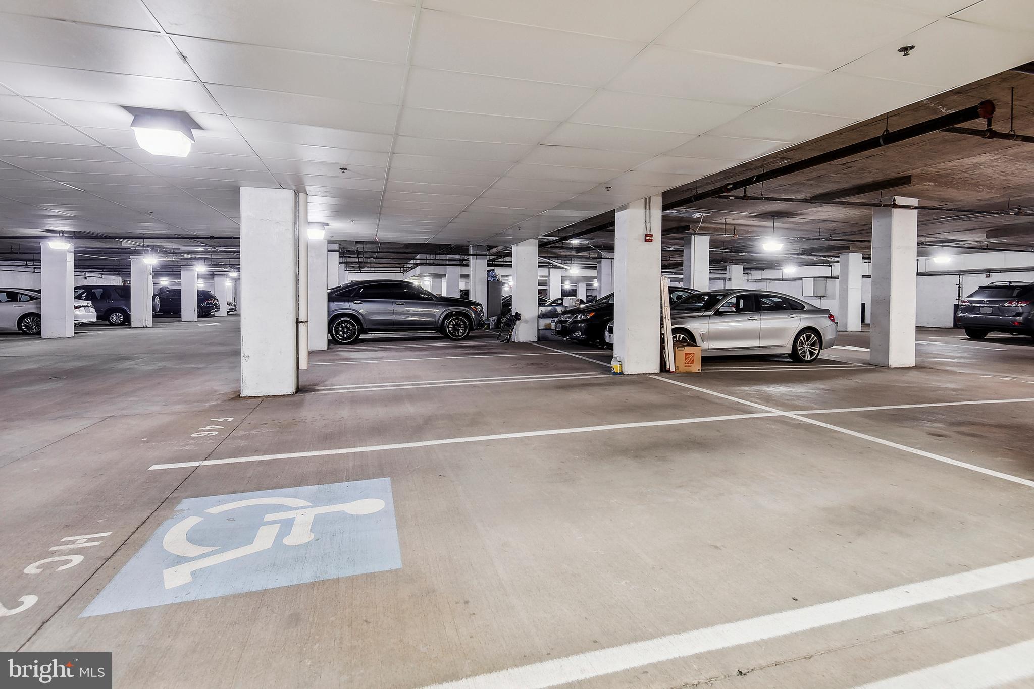 LIBERTY ROW - Residential