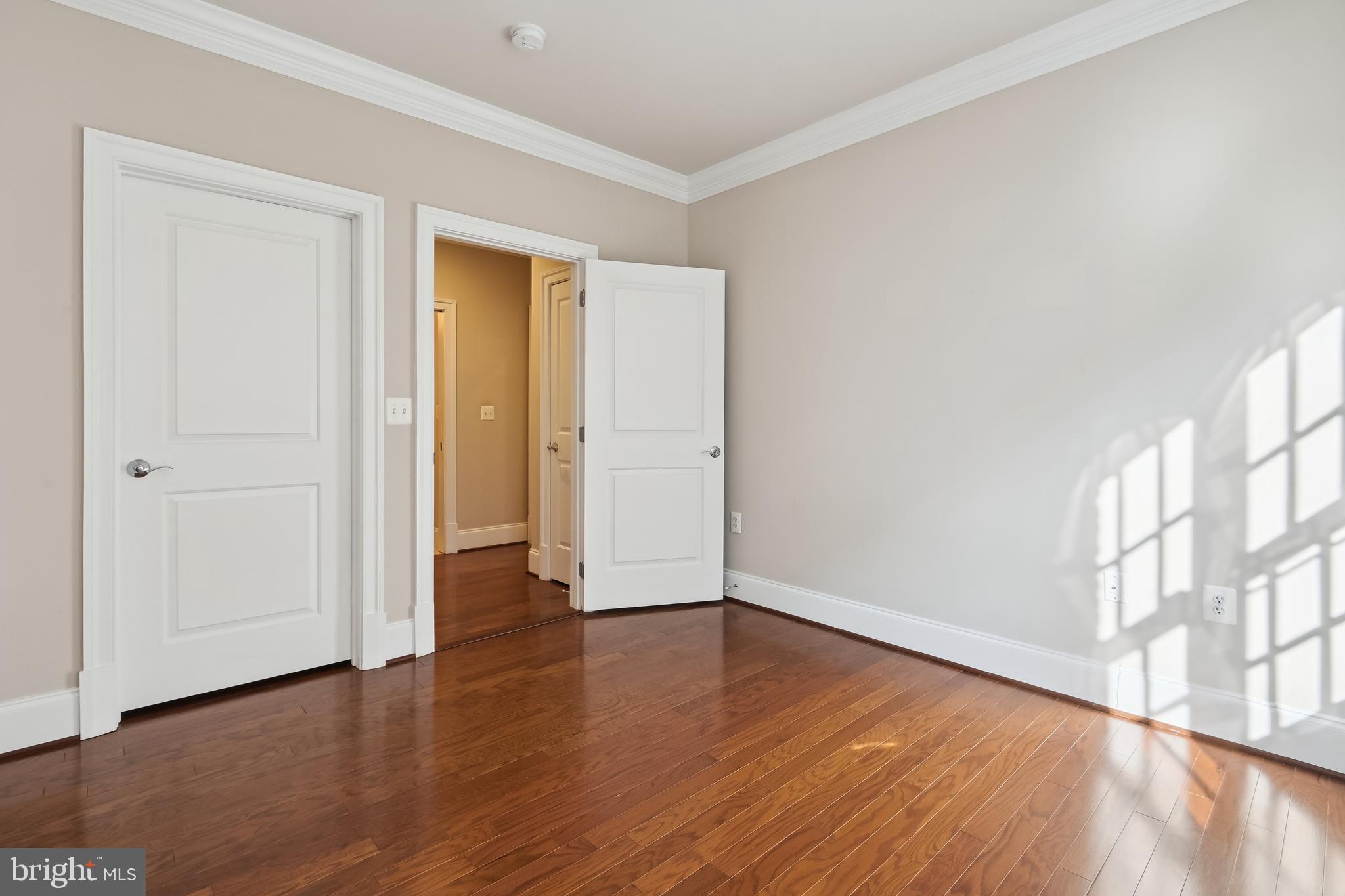 LIBERTY ROW - Residential