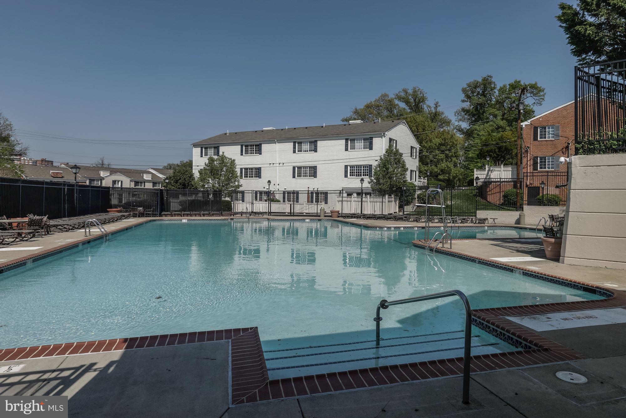 PARKSIDE AT ALEXANDRIA - Residential