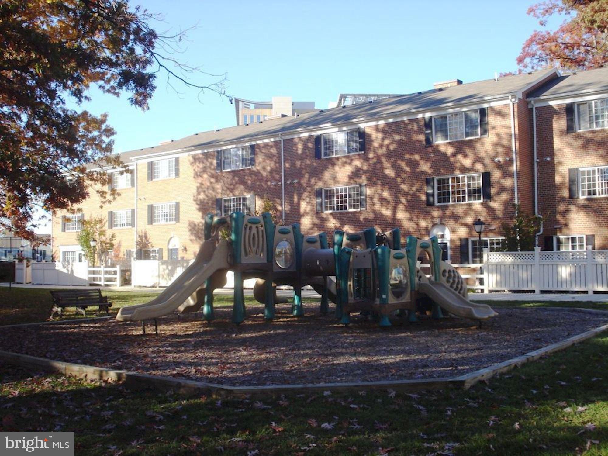 PARKSIDE AT ALEXANDRIA - Residential