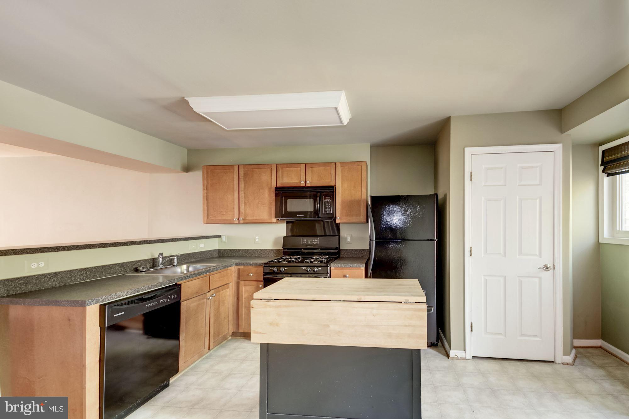 PARKSIDE AT ALEXANDRIA - Residential