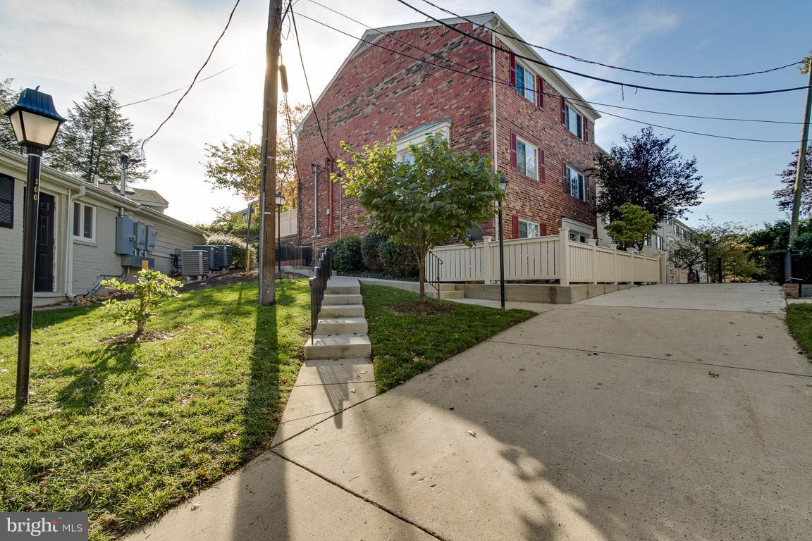 PARKSIDE AT ALEXANDRIA - Residential