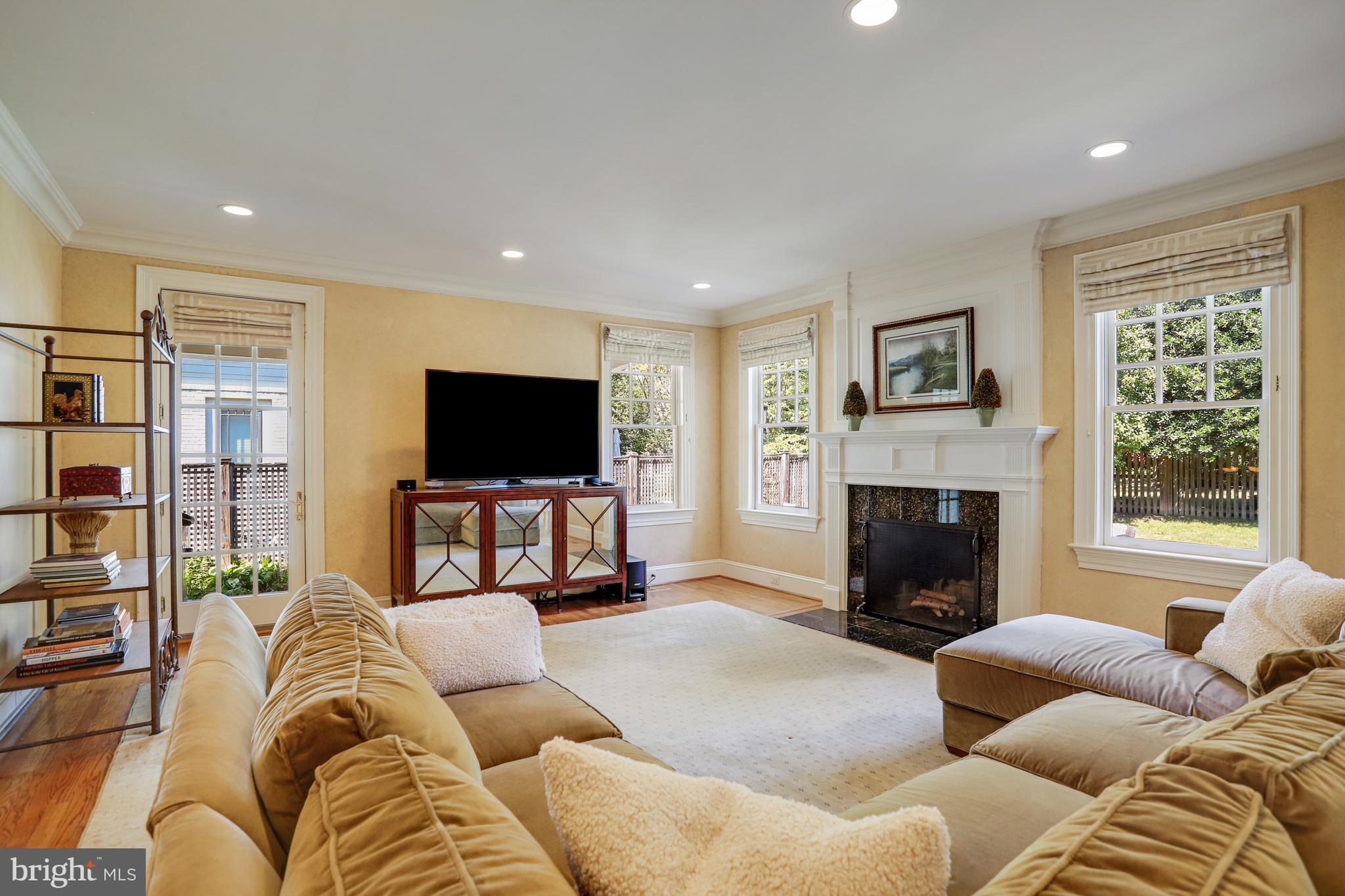 SPRINGFIELD - Residential