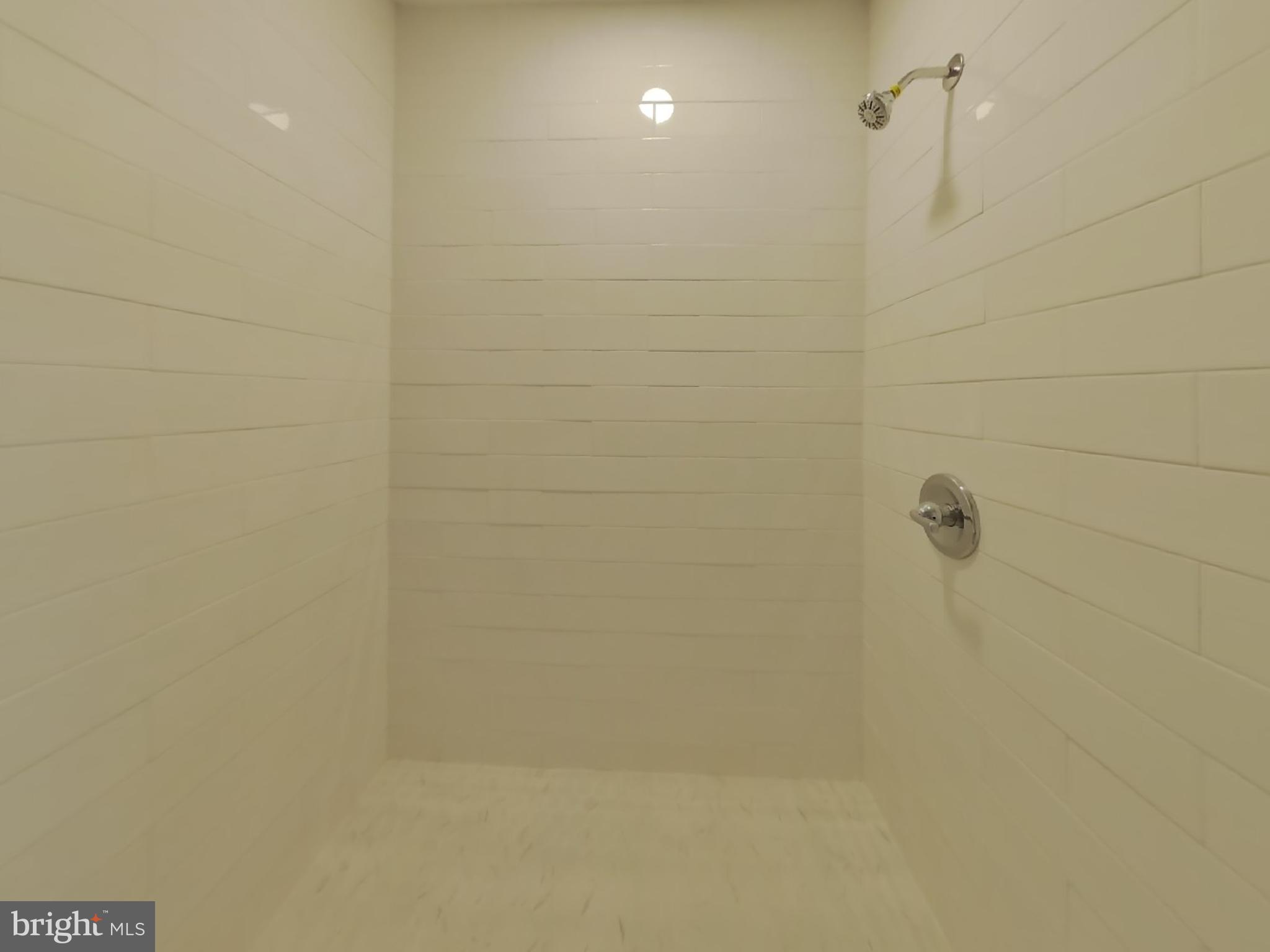 FORESTVILLE CENTER - Residential Lease