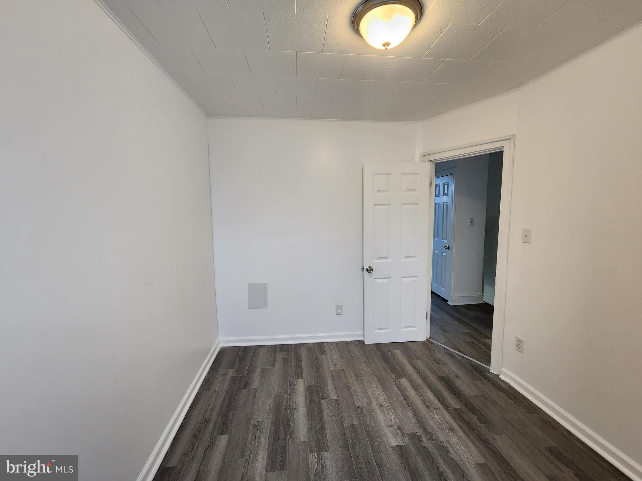 FOUR BY FOUR - Residential