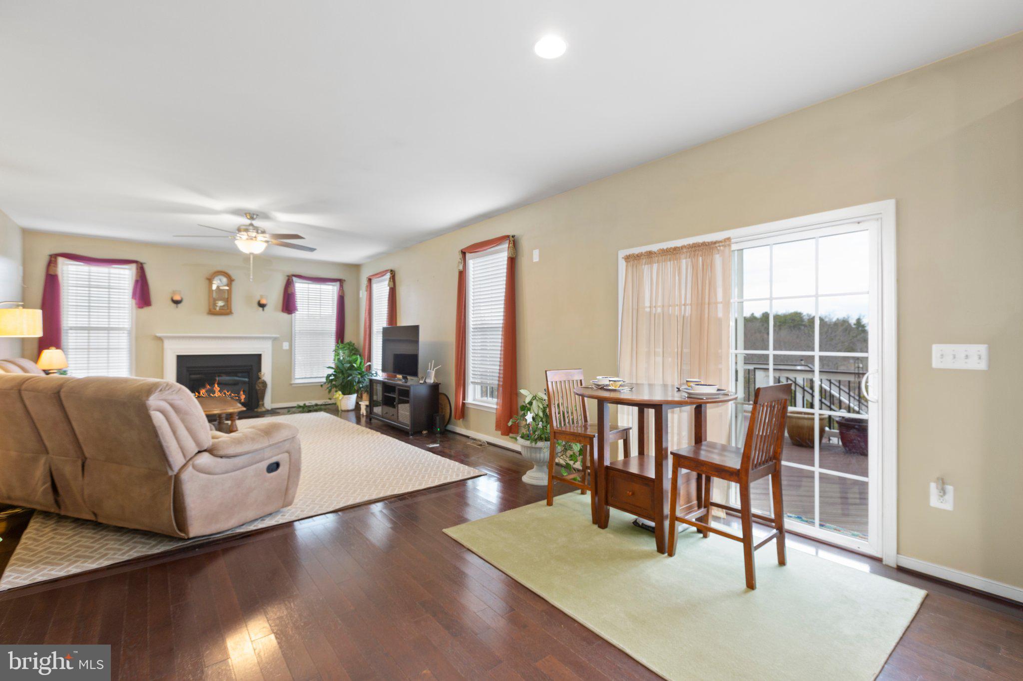 HILLS OF AQUIA - Residential