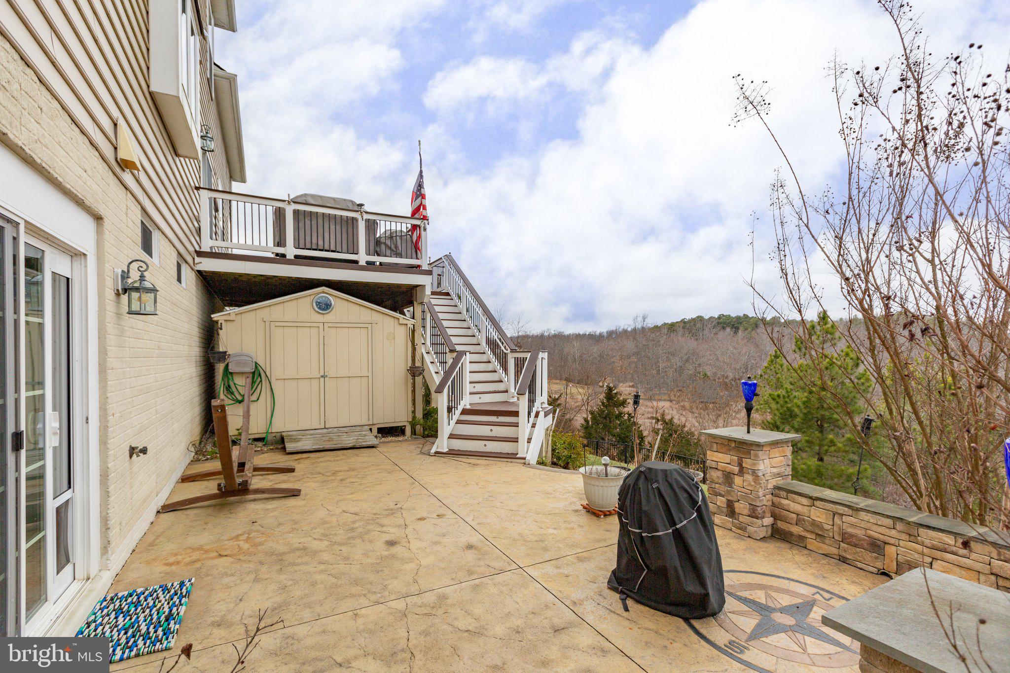 HILLS OF AQUIA - Residential