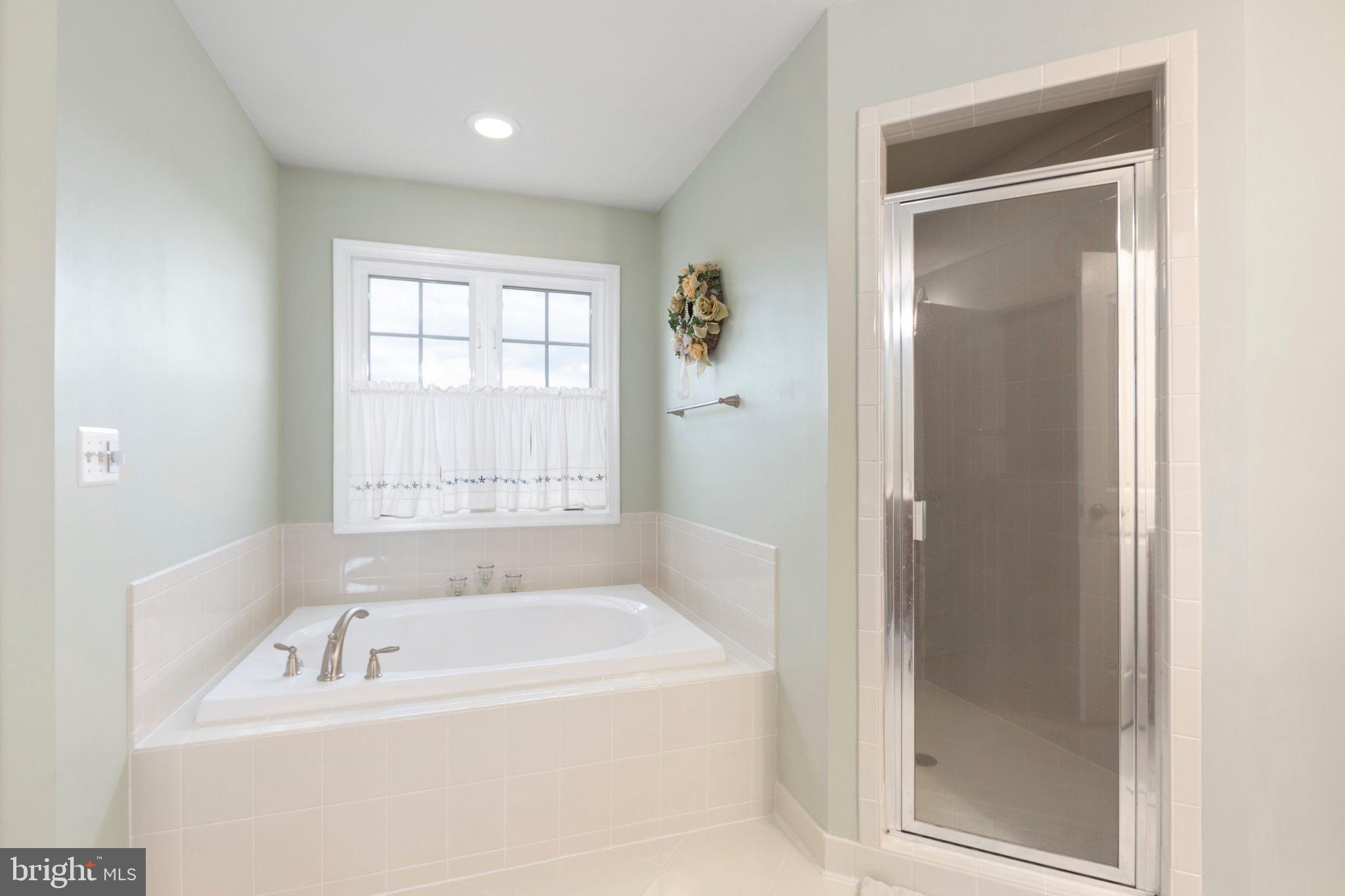 HILLS OF AQUIA - Residential