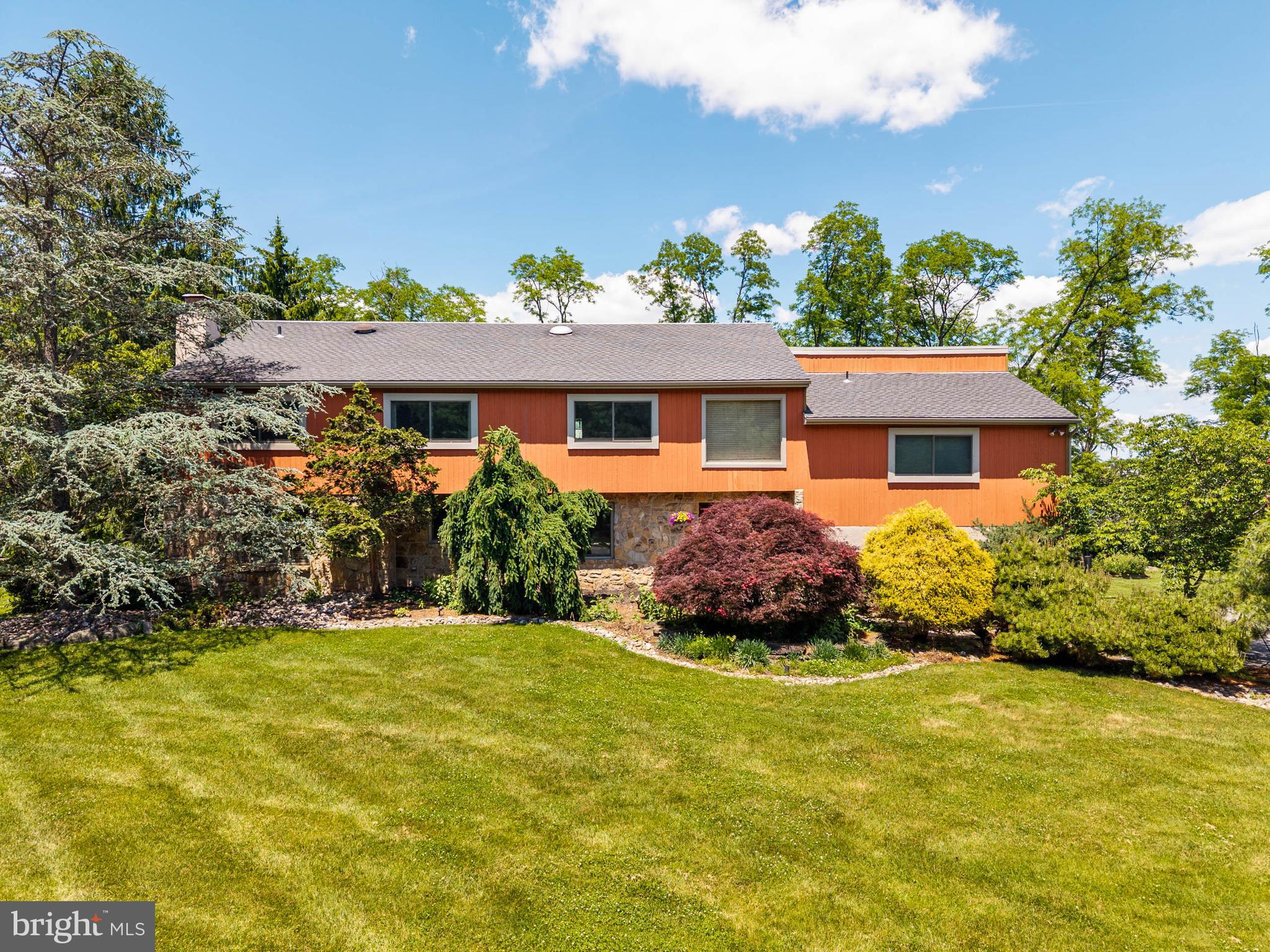 780 PANORAMA ROAD