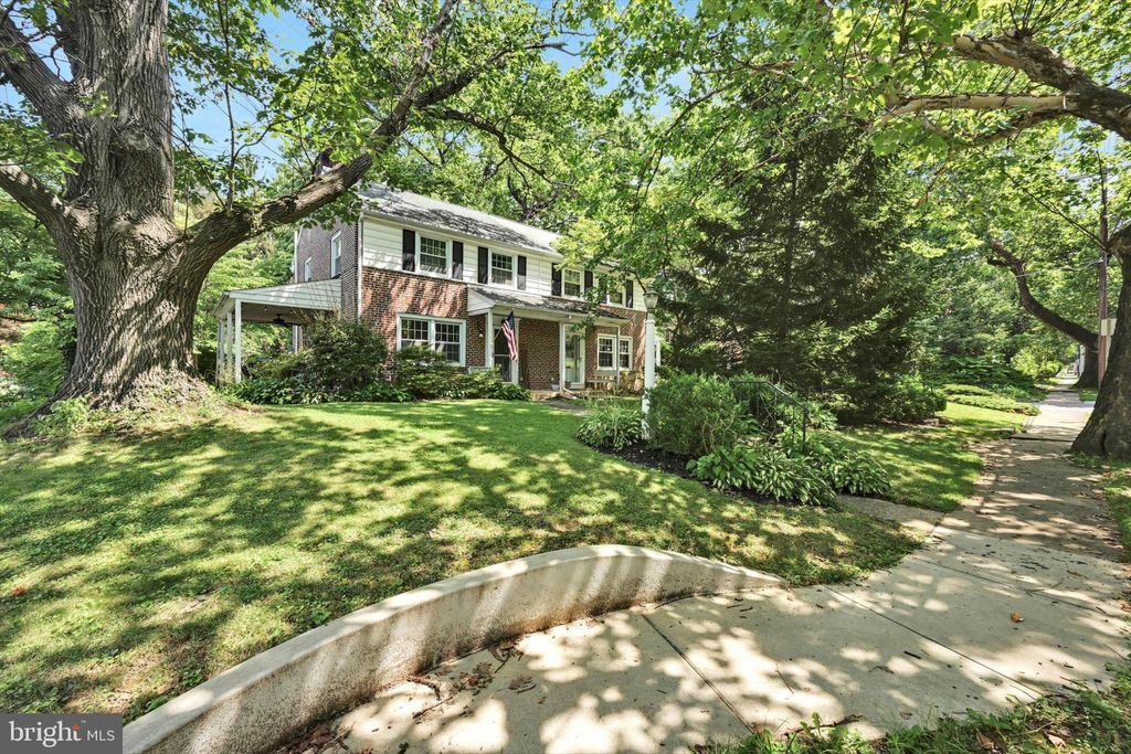 Photo of 1125 W New Street, LANCASTER, PA 17603 (MLS # PALA2073928)