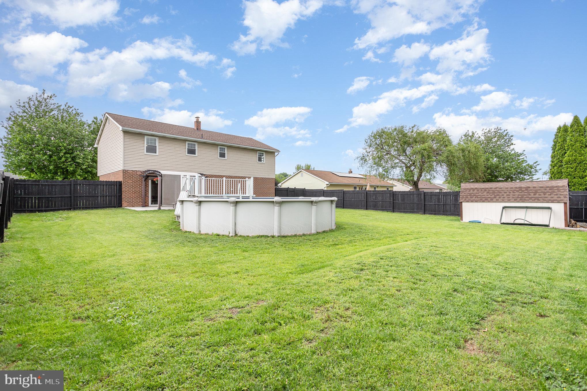 TWIN PINES - Residential