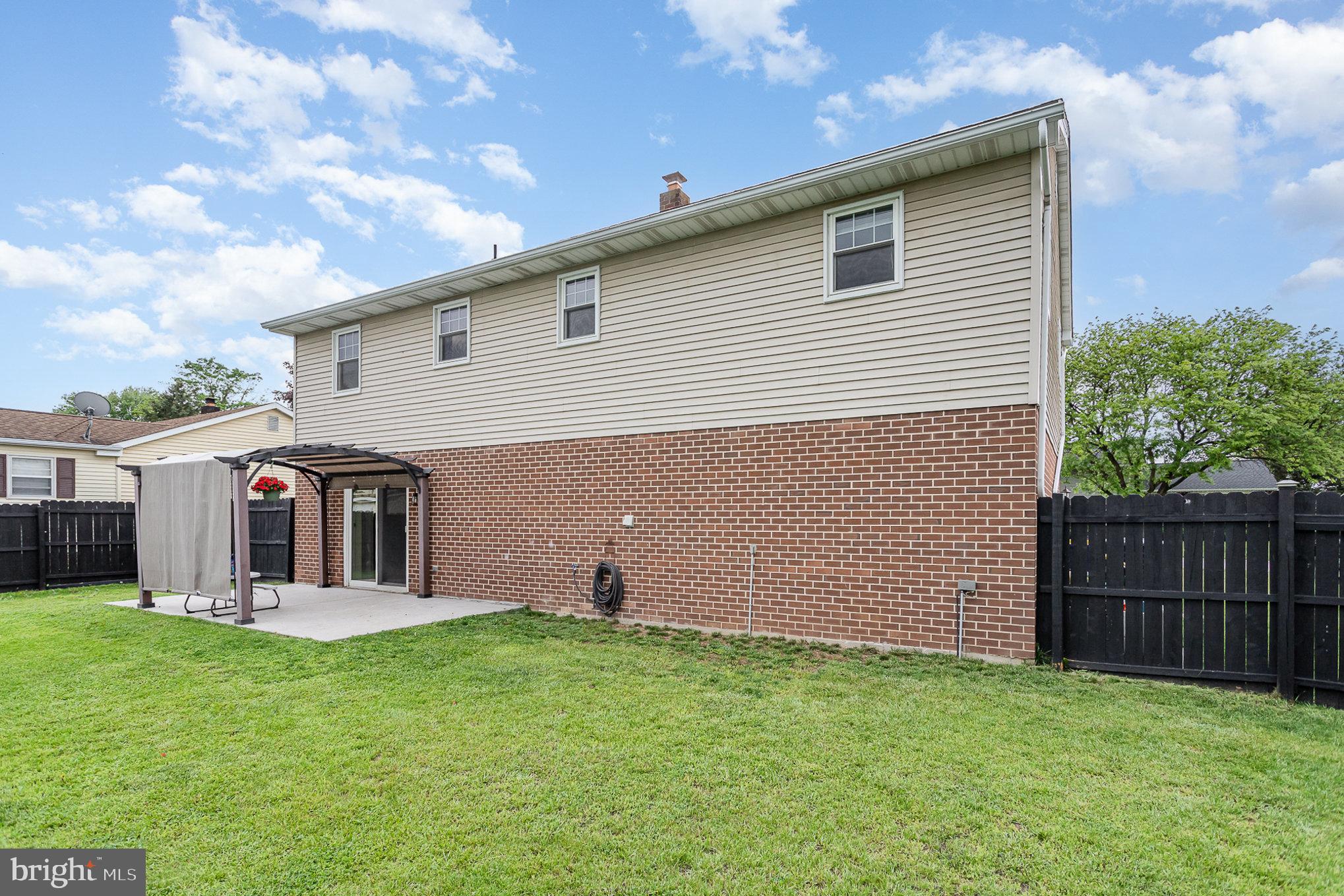 TWIN PINES - Residential