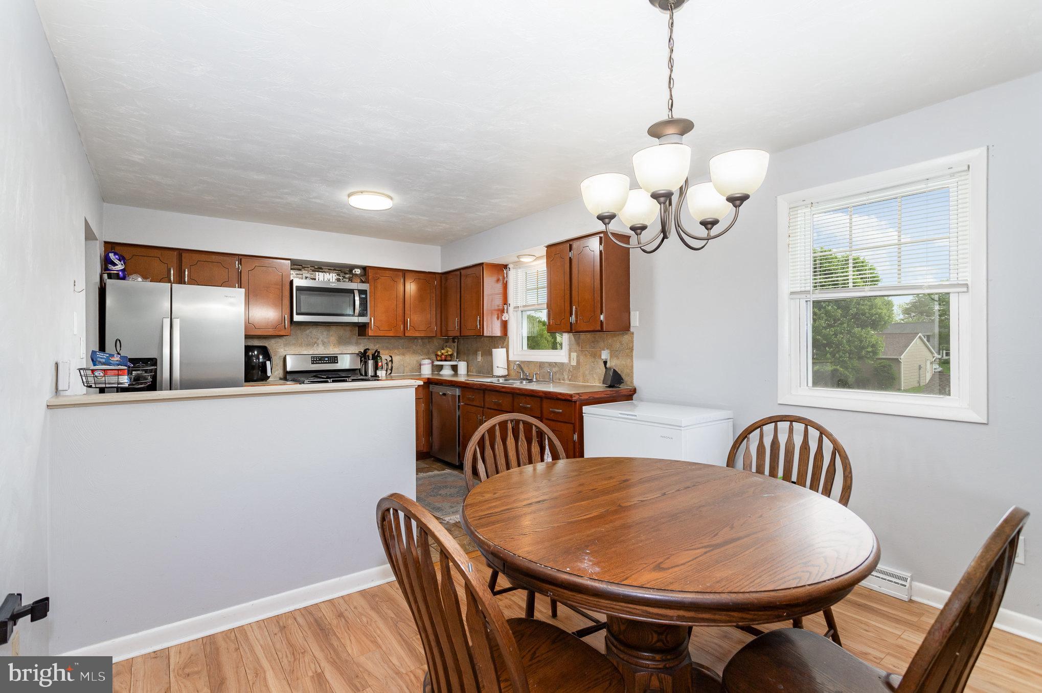 TWIN PINES - Residential