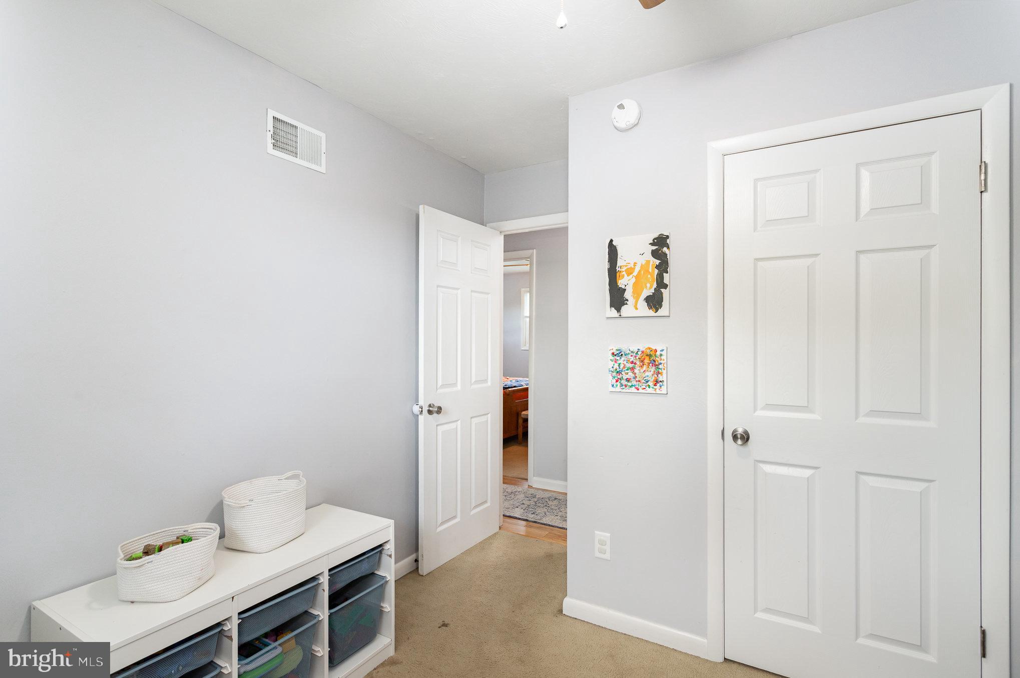 TWIN PINES - Residential