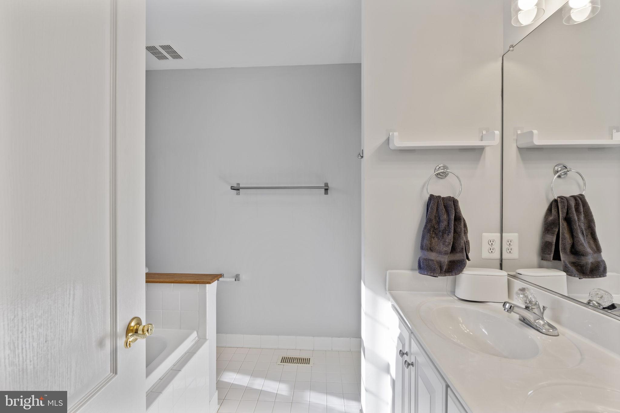 GREENBRIER HILLS - Residential