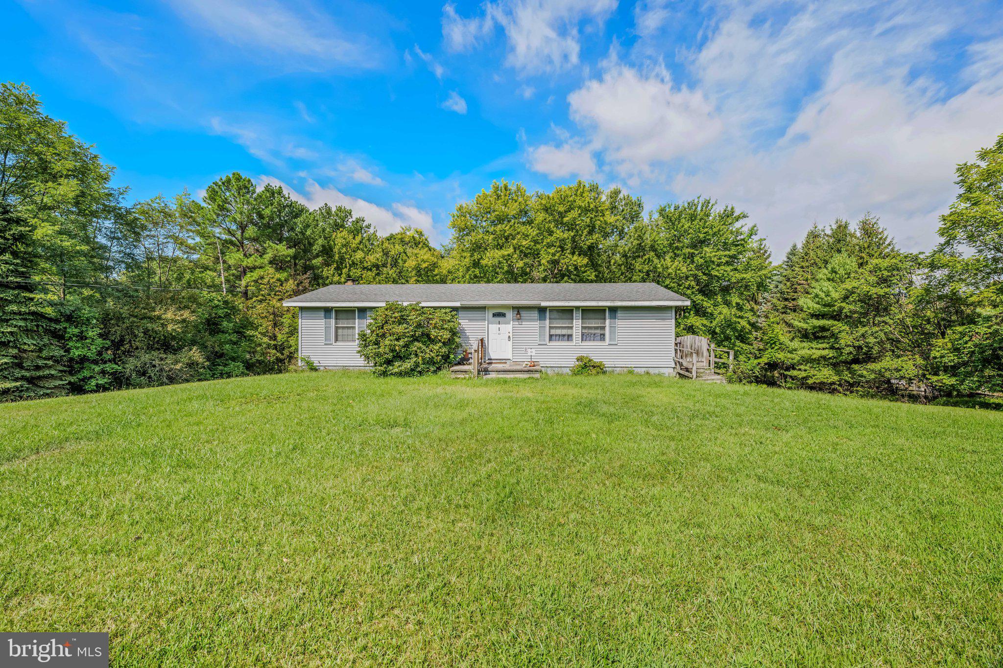 582 APPLE ORCHARD CIRCLE
