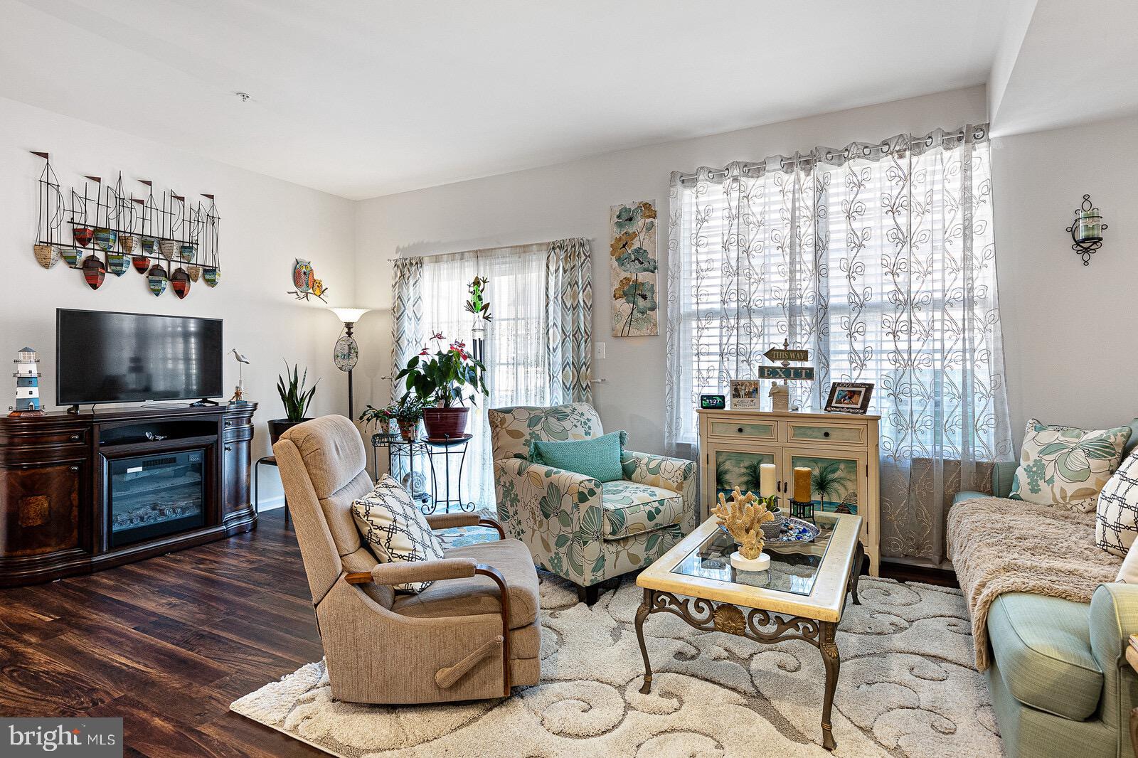 CHARLESTOWN CROSSING - Residential