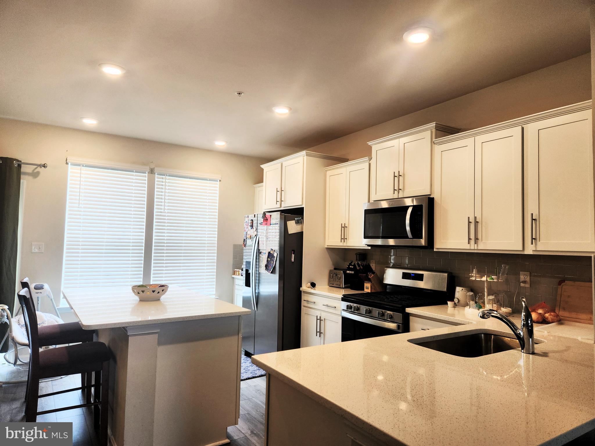 SEVEN OAKS - Residential Lease