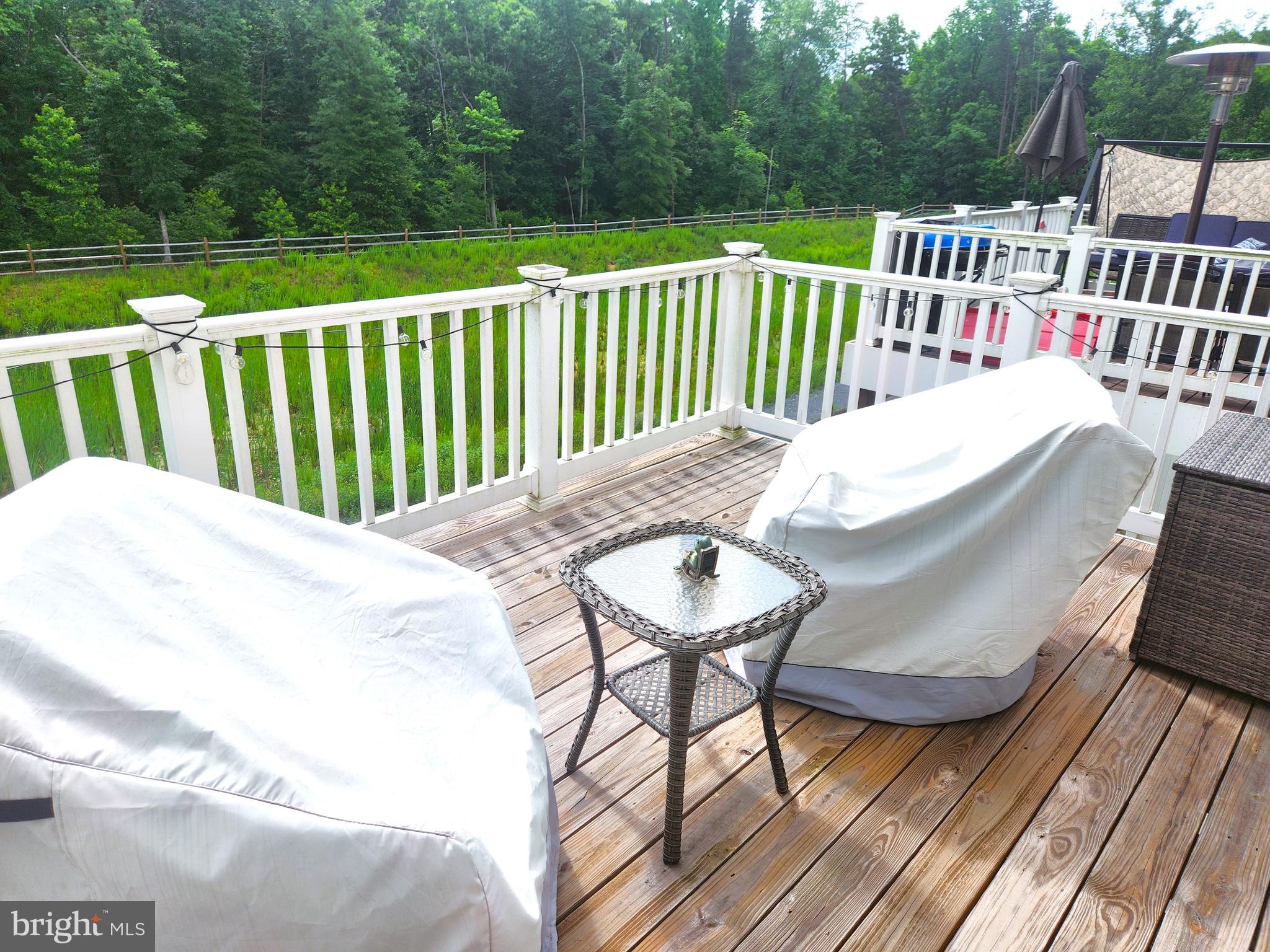 SEVEN OAKS - Residential Lease