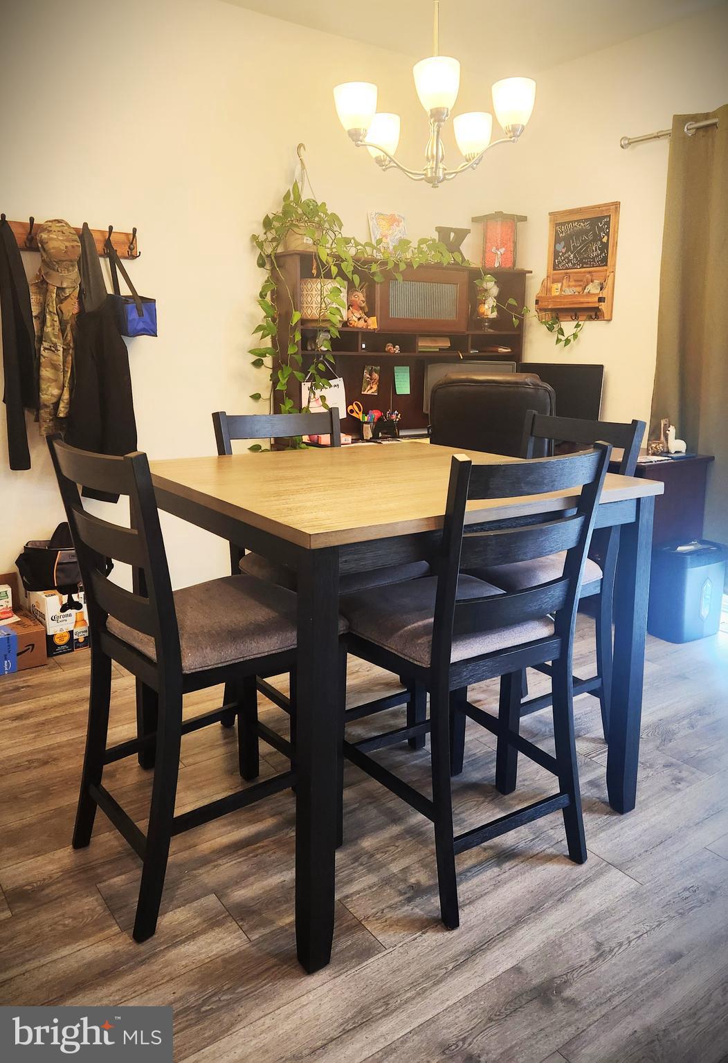 SEVEN OAKS - Residential Lease