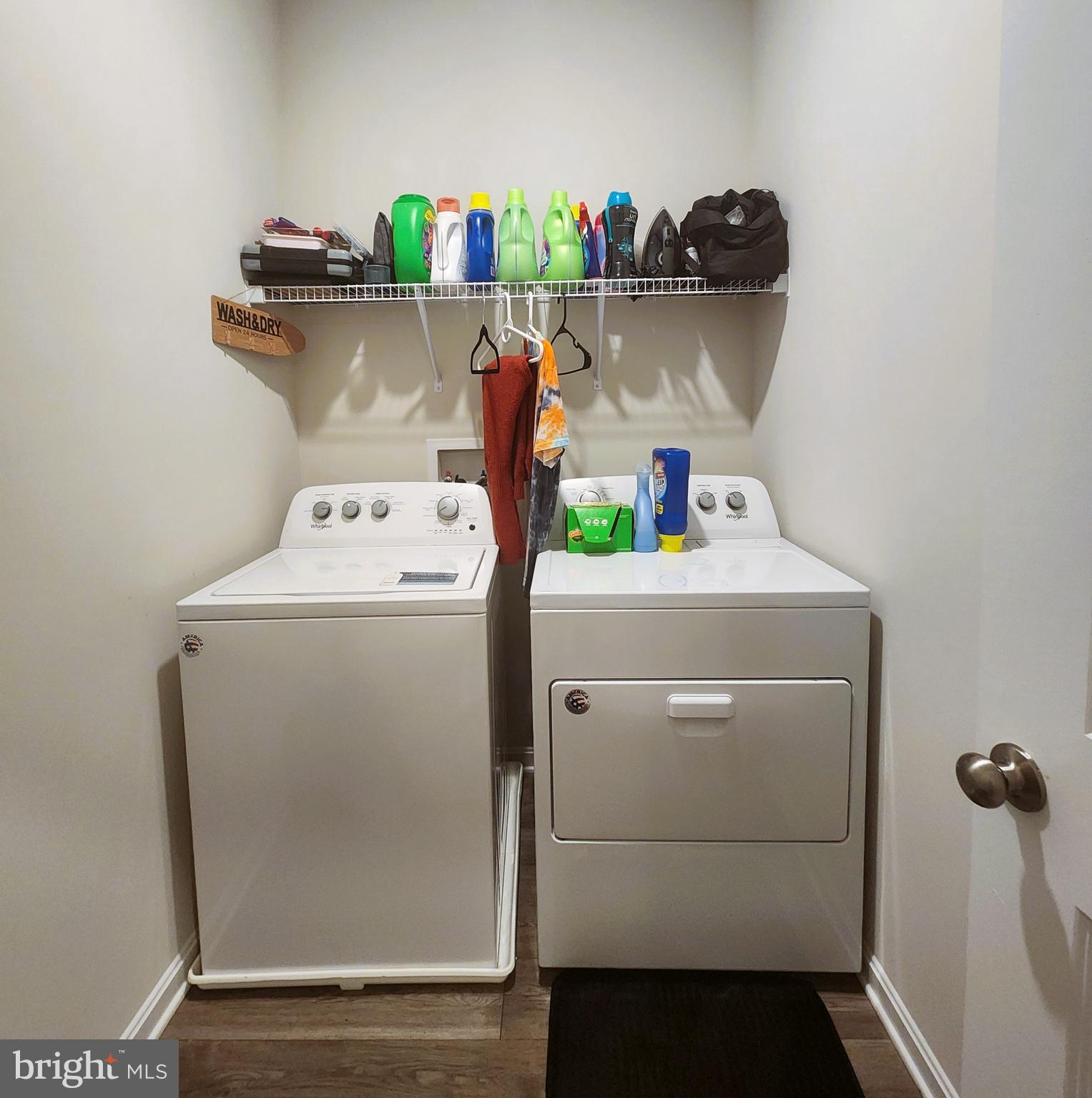 SEVEN OAKS - Residential Lease