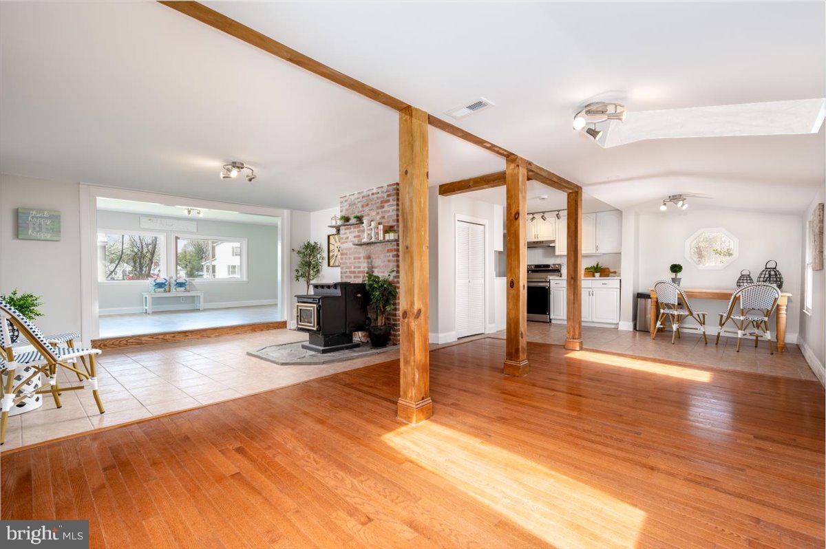 OWINGS BEACH - Residential