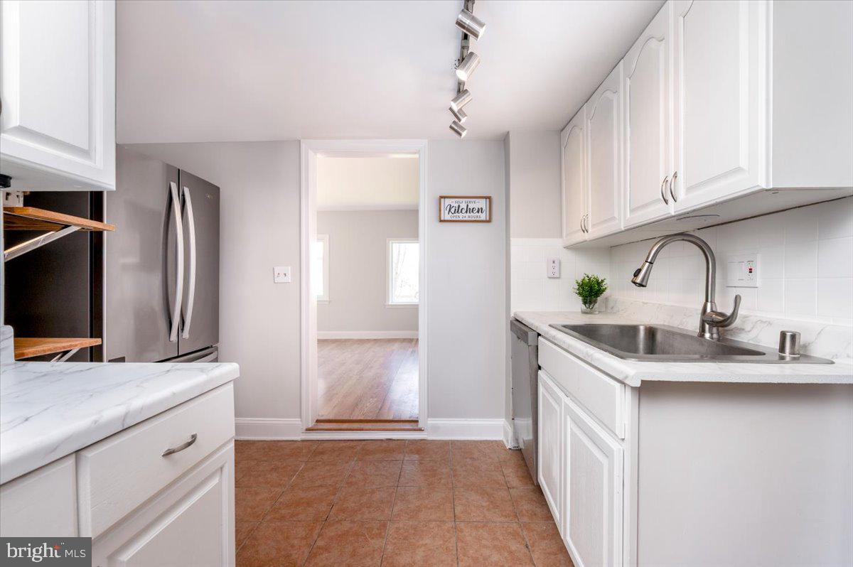 OWINGS BEACH - Residential