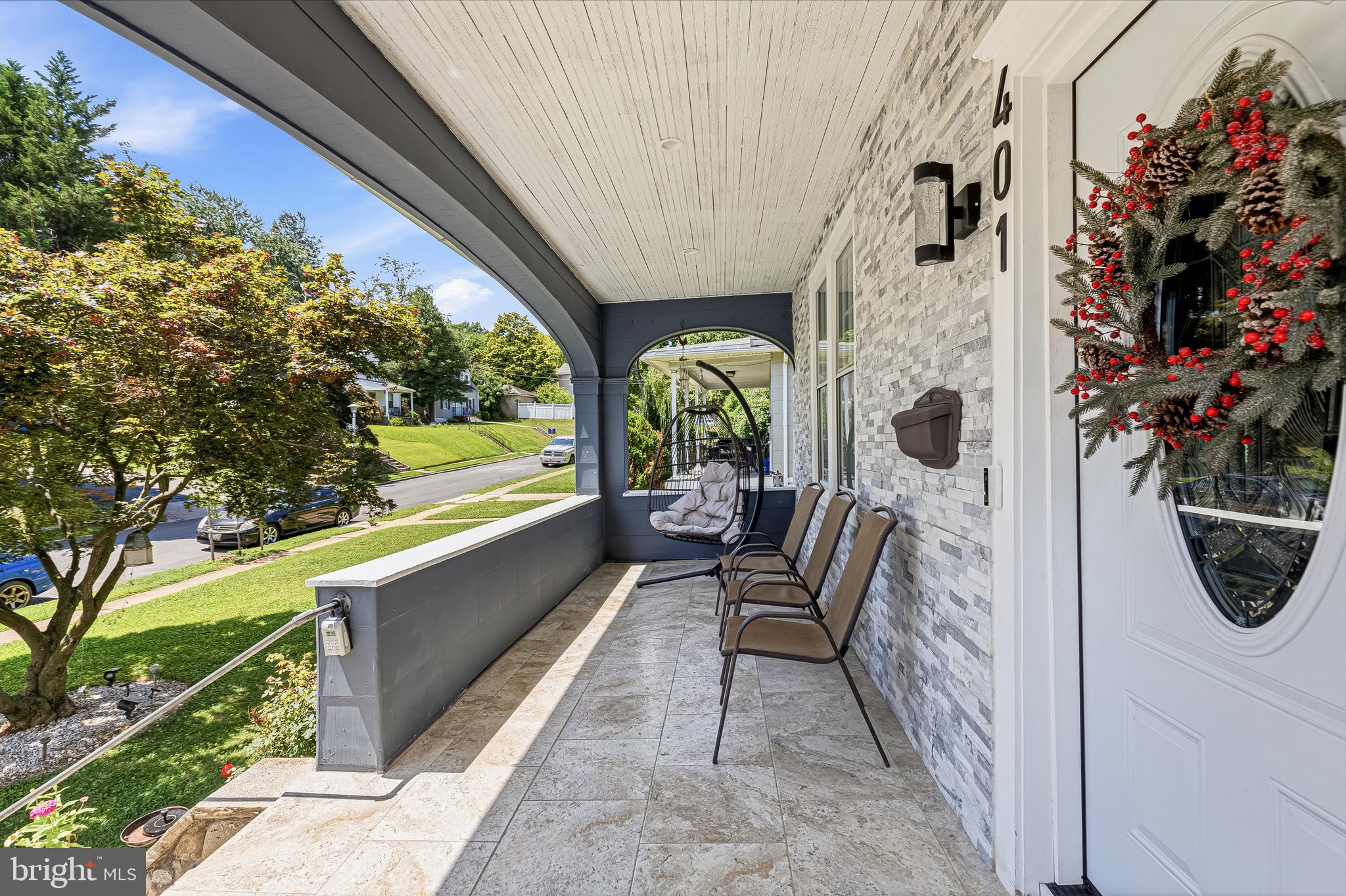 401 KINGSTON ROAD