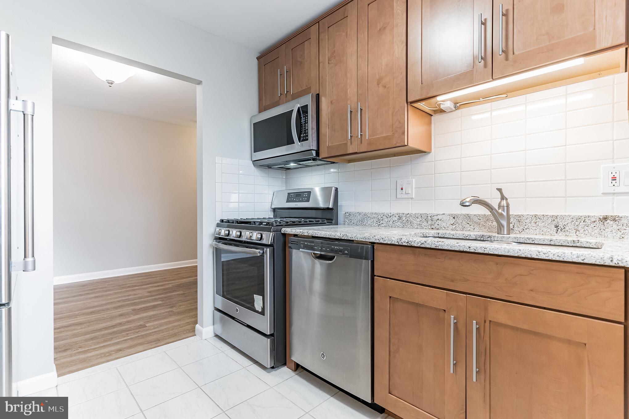 WENTWORTH PLACE - Residential Lease