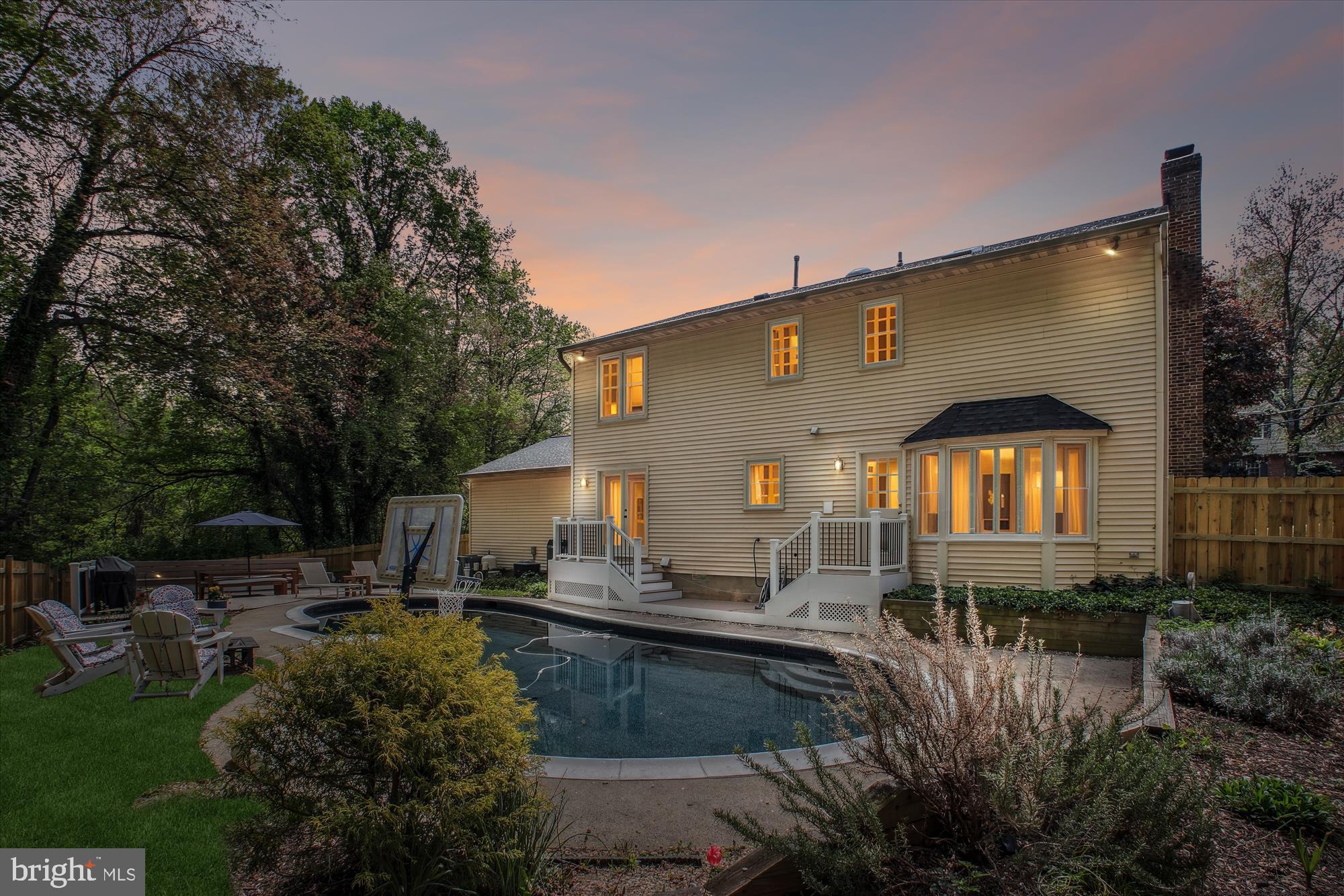 FIVE OAKS - Residential