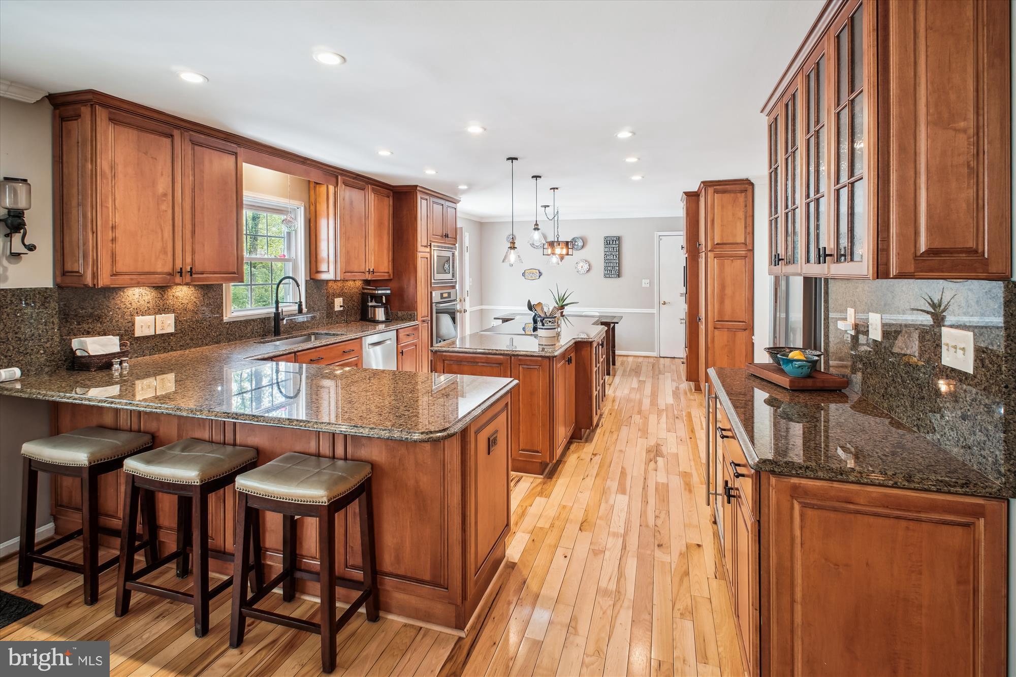 FIVE OAKS - Residential