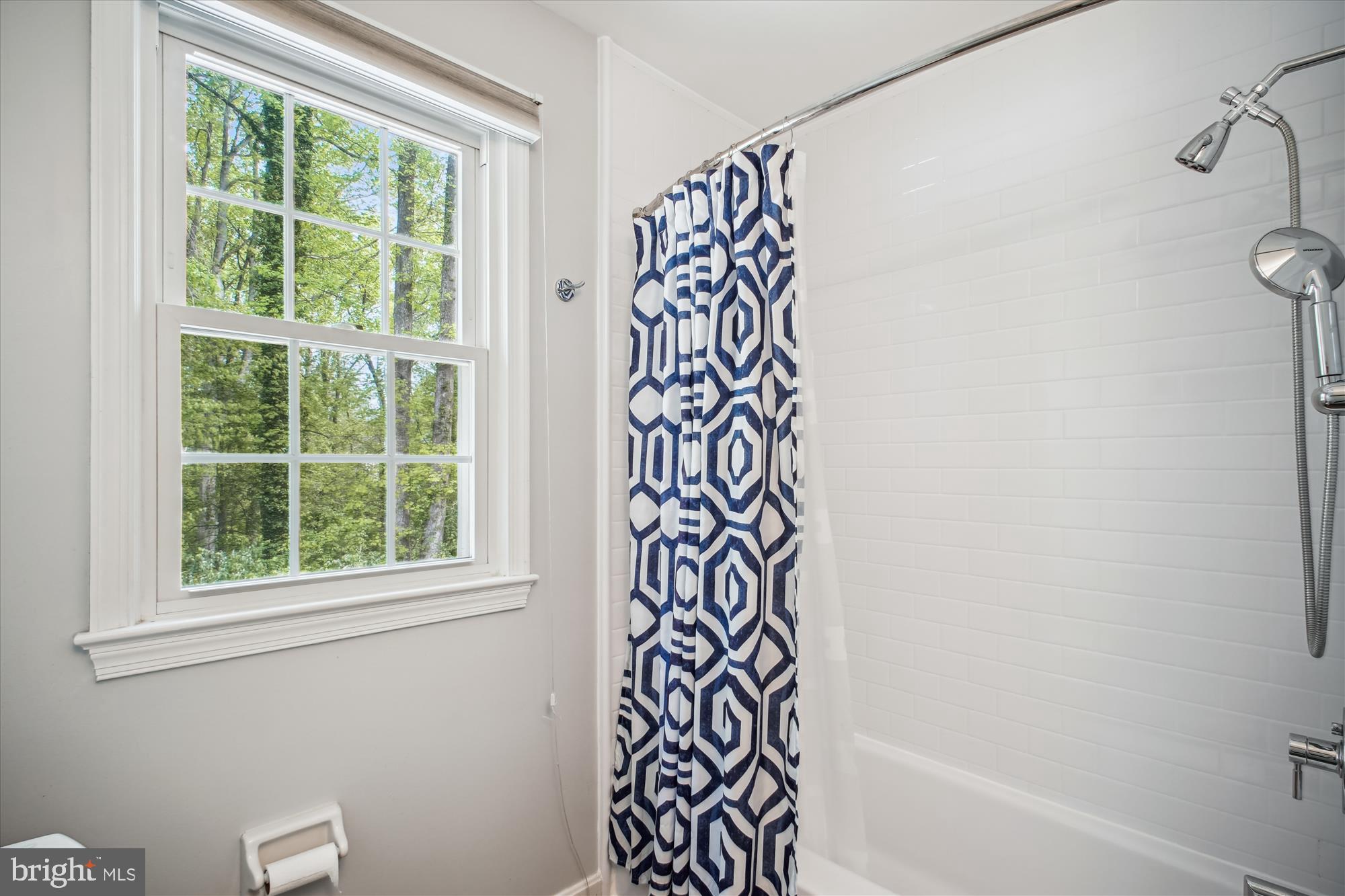 FIVE OAKS - Residential