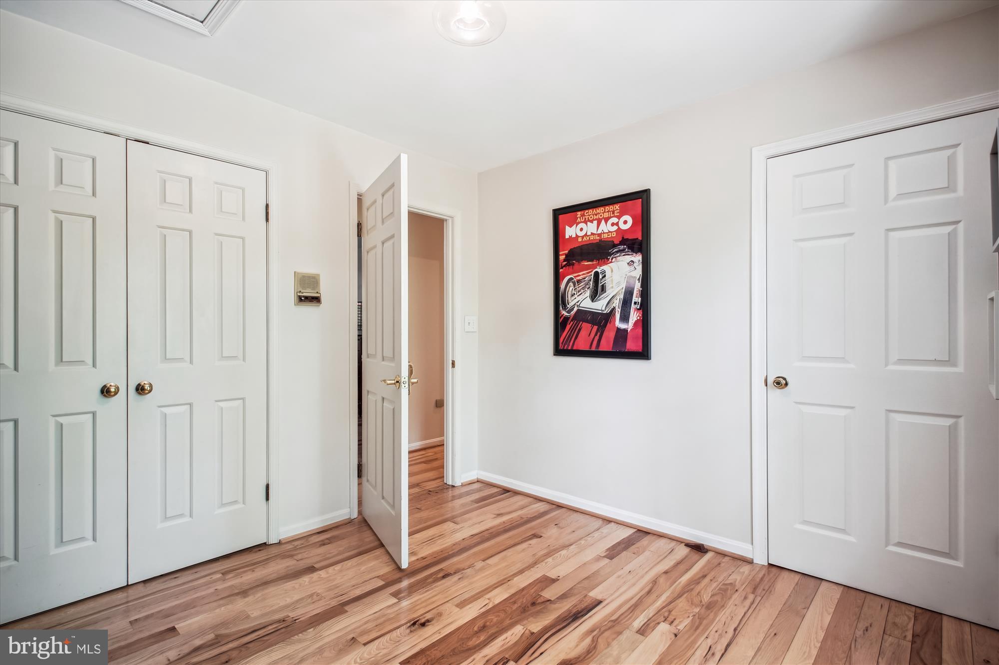 FIVE OAKS - Residential