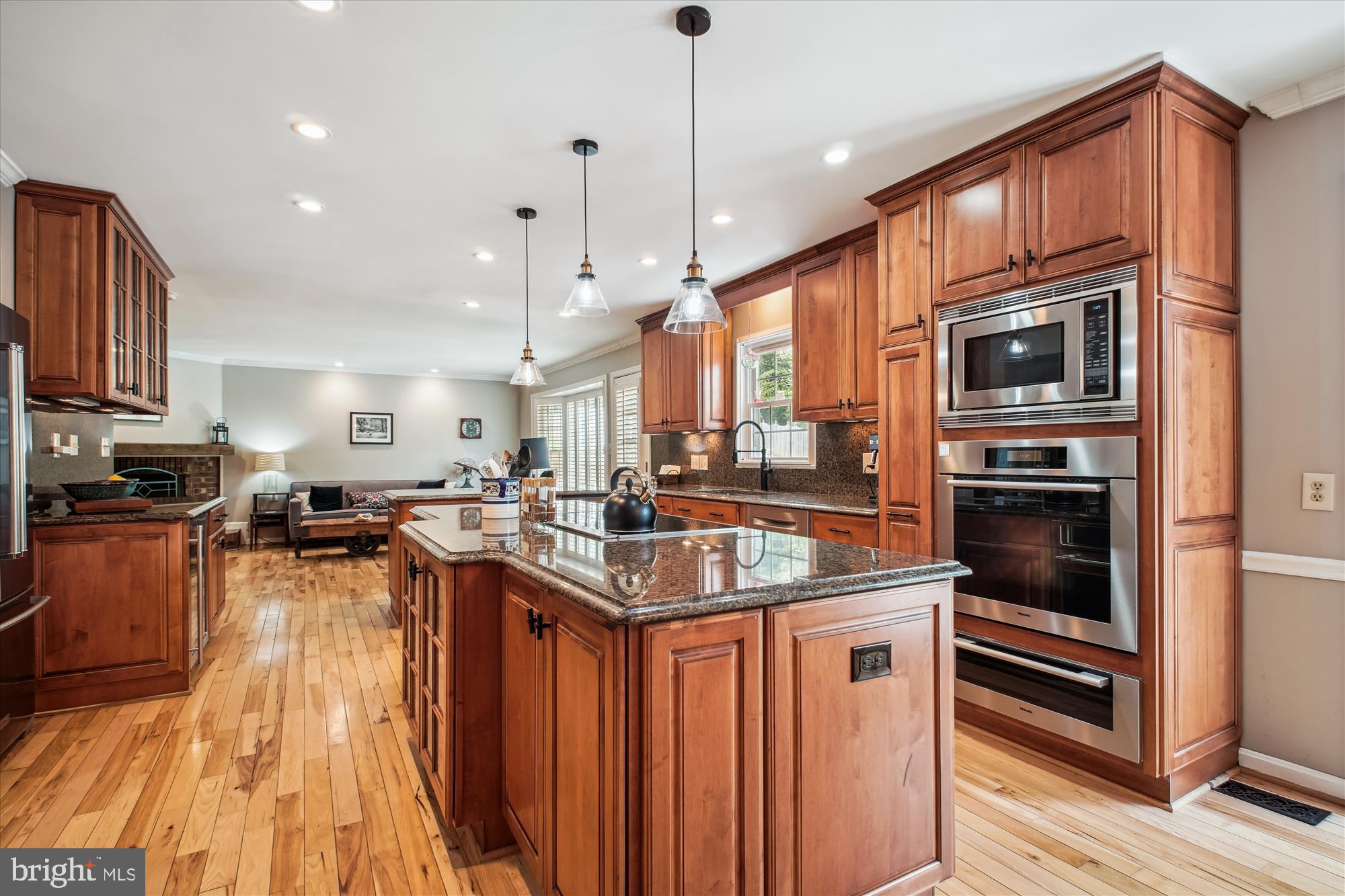 FIVE OAKS - Residential