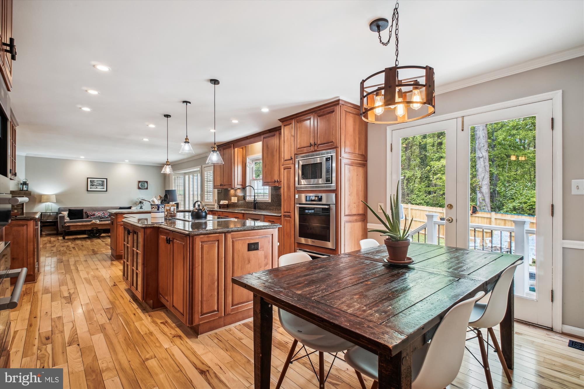 FIVE OAKS - Residential