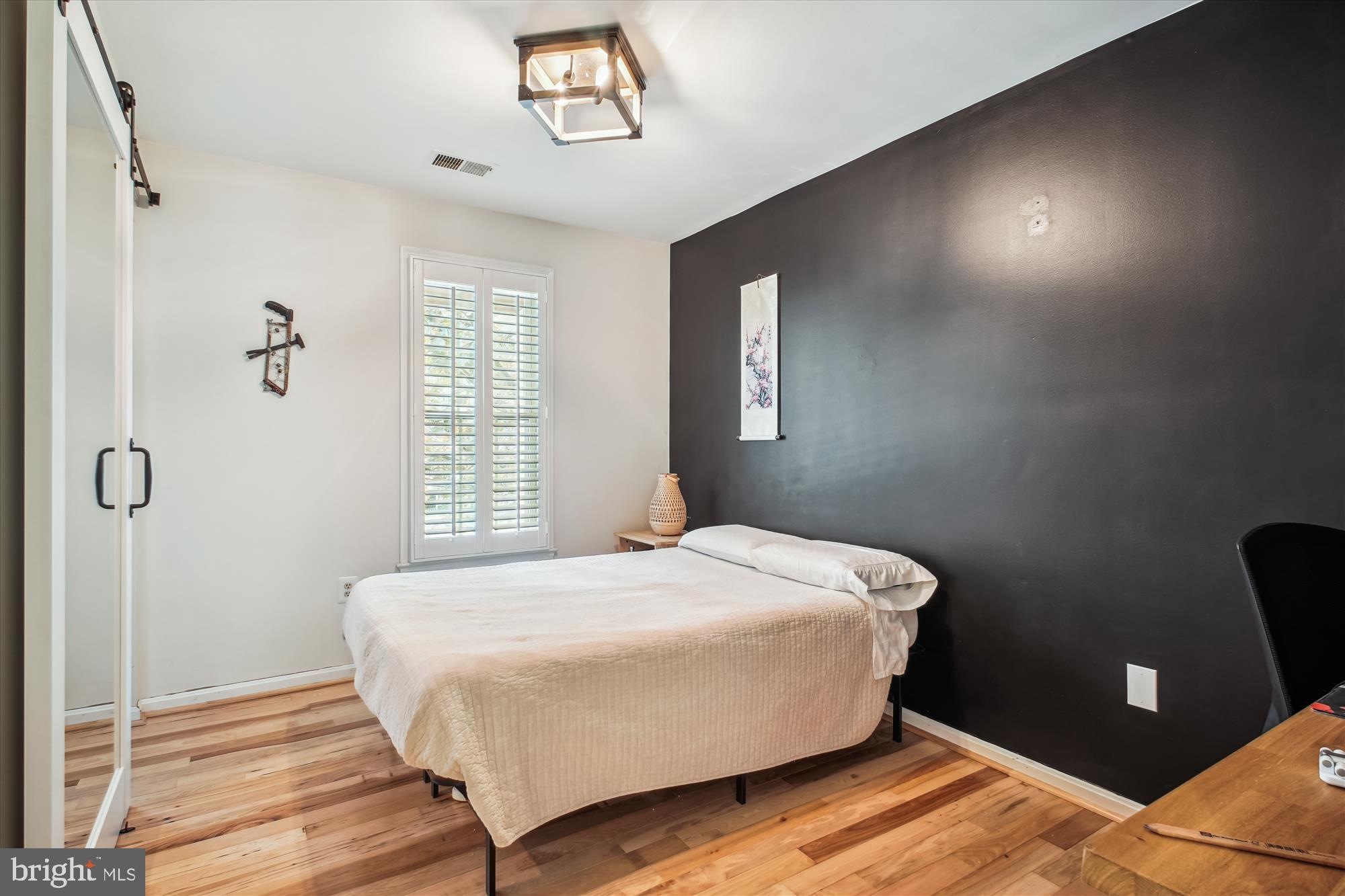 FIVE OAKS - Residential